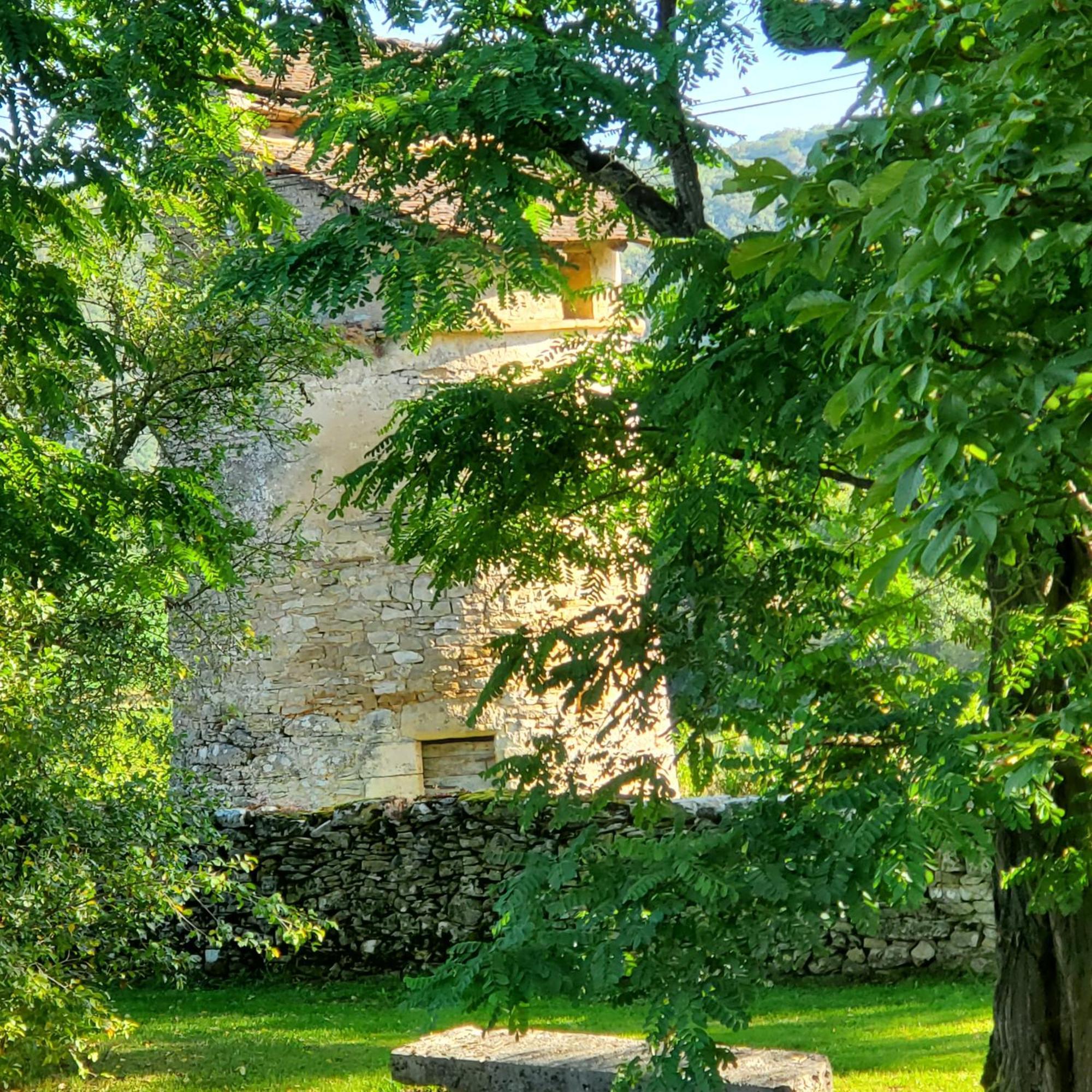 Mas De Garrigue Bed and Breakfast Calvignac Eksteriør billede